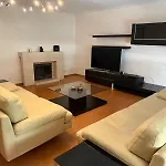 3Br Family-Sized Flat In Lumiar